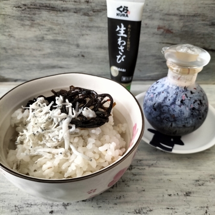 簡単飯～佃煮昆布としらす飯～お茶漬け