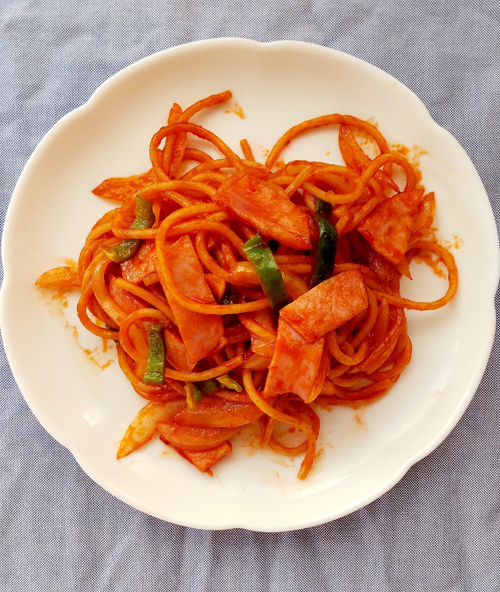 ロースハムのナポリタン♪