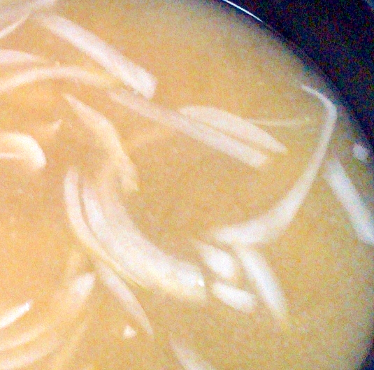 玉ねぎのミルク味噌スープ