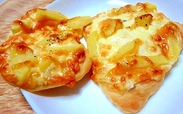 熱々チーズと千葉県産じゃがいもの明太ポテトピザ