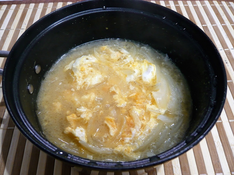 玉ねぎと卵の味噌汁