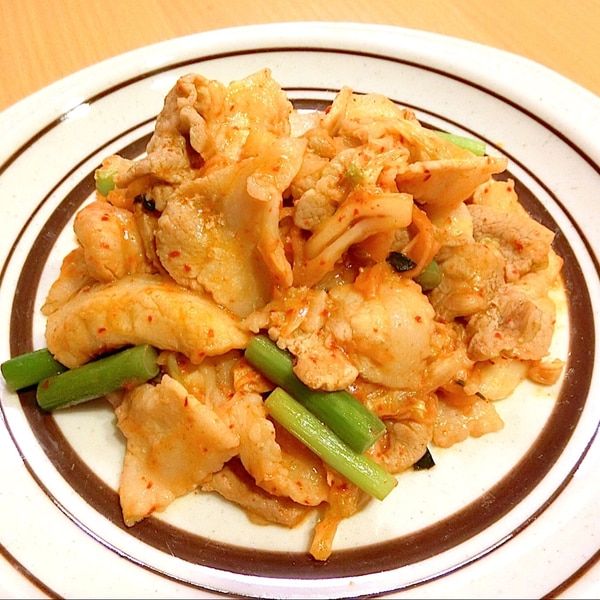 10分で完成 豚バラ肉とニンニクの芽のキムチ炒め レシピ 作り方 By 安くて 早くて 美味しい 楽天レシピ 10分で完成 豚バラ肉とニンニクの芽のキムチ炒め レシピ 作り方 By 安くて 早くて 美味しい 楽天レシピ