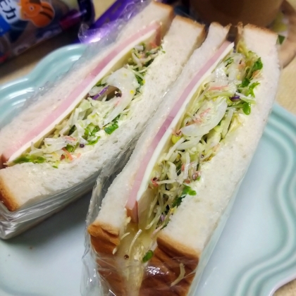 究極の☆キャベツたっぷりハムチーズサンド♪