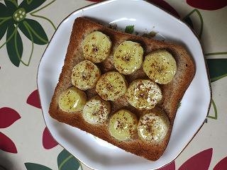 食物繊維もたっぷりハニーバナナトースト