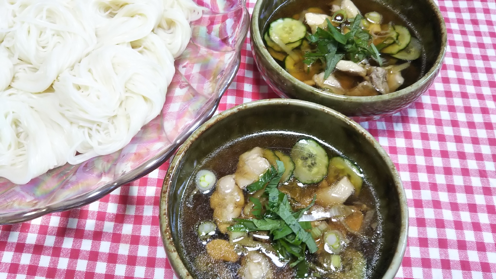 鶏肉ときゅうりと薬味たっぷり素麺のつけダレ レシピ 作り方 By ミニー7015 楽天レシピ 鶏肉ときゅうりと薬味たっぷり素麺のつけダレ レシピ 作り方 By ミニー7015 楽天レシピ