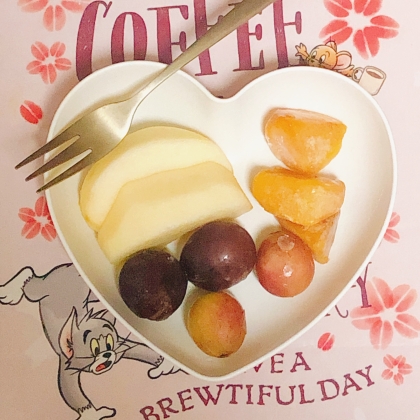 秋のフルーツﾉᐢ•͈ ᎑•͈ᐢﾉෆ˚*さっぱりしてデザートにぴったりですまた食べたいですෆ˚*ෆ˚*(‎•͈ ᎑•͈ ෆ˚*✧˖°