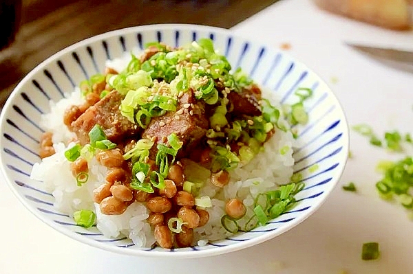 ステーキ納豆丼＊スタミナ