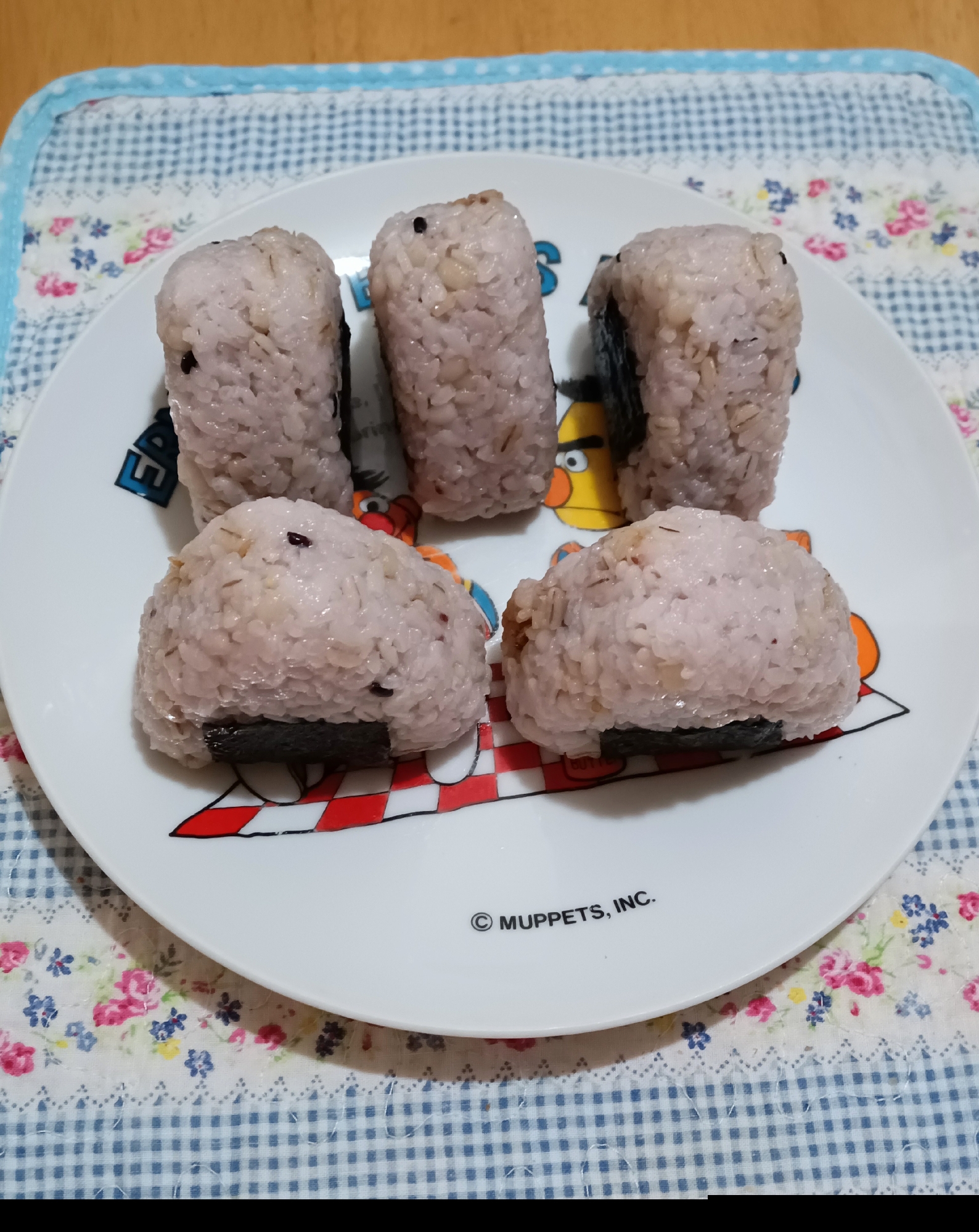 しょうゆ味のちりめんじゃこ入りおにぎり★