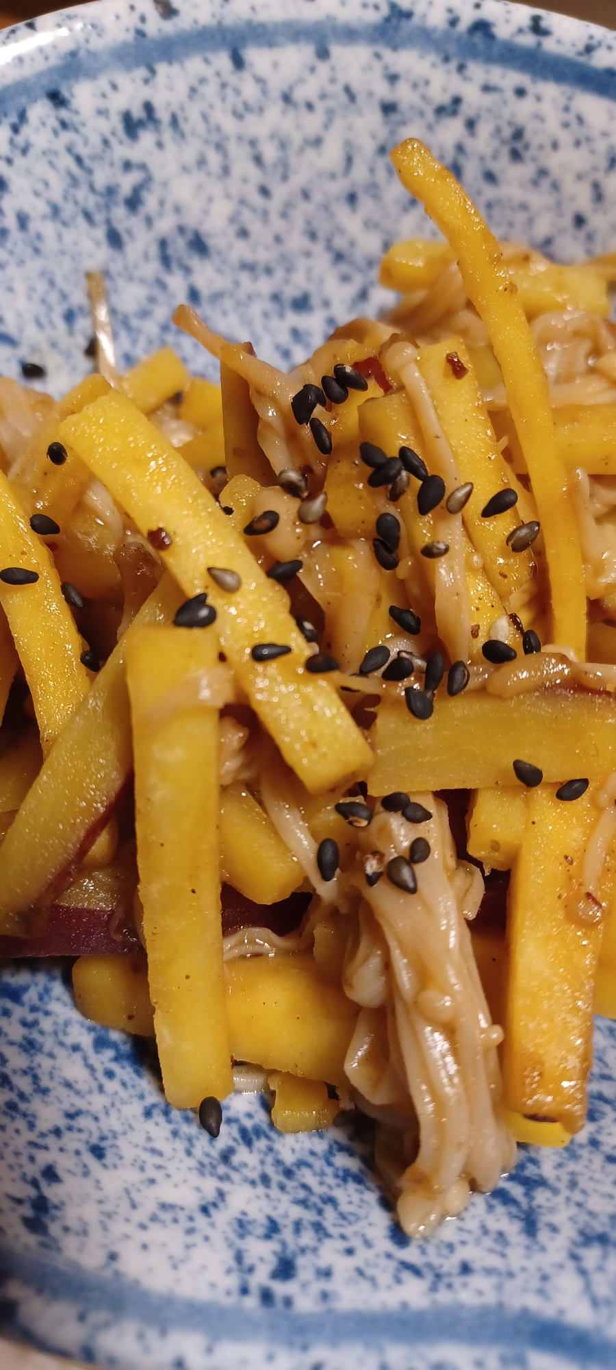 えのきとさつまいものバターしょうゆ炒め