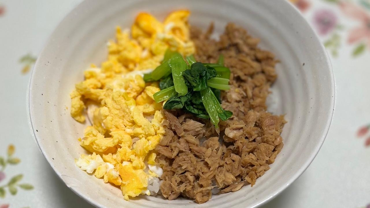 ツナと卵の二色丼