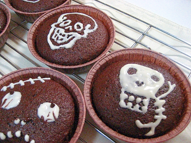 ガイコツ チョコケーキ ハロウィン♪