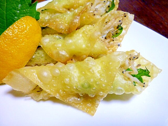 白魚 ワンタンの皮巻き揚げ レシピ 作り方 By 身の茸335 楽天レシピ 白魚 ワンタンの皮巻き揚げ レシピ 作り方 By 身の茸335 楽天レシピ