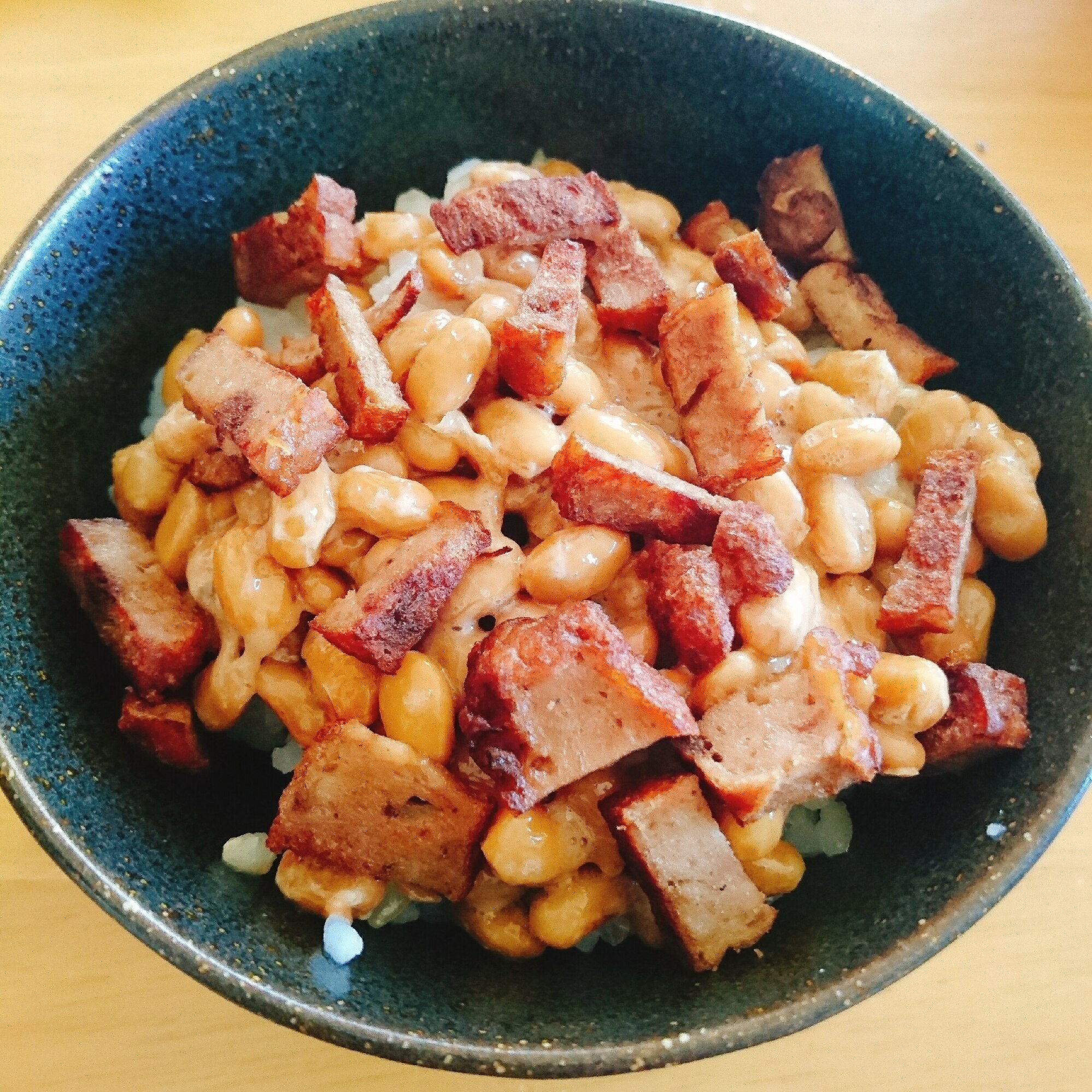 カリカリマルシンハンバーグ乗せ納豆ご飯 レシピ 作り方 By やっすん 楽天レシピ カリカリマルシンハンバーグ乗せ納豆ご飯 レシピ 作り方 By やっすん 楽天レシピ