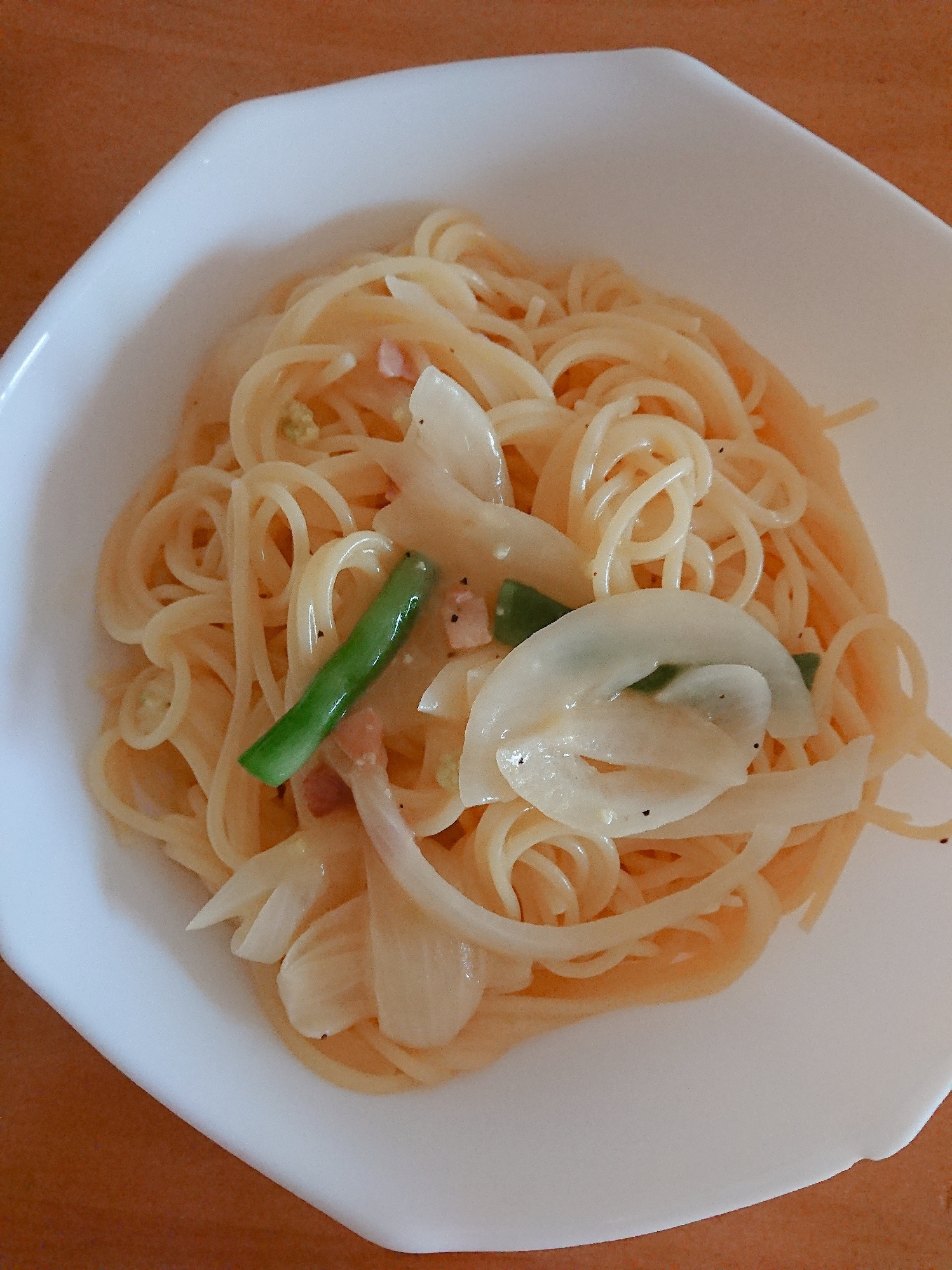 新玉ねぎといんげんのクリームパスタ