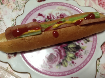 ❤お魚ハンバーグと胡瓜のツーンと味わうロールパン❤