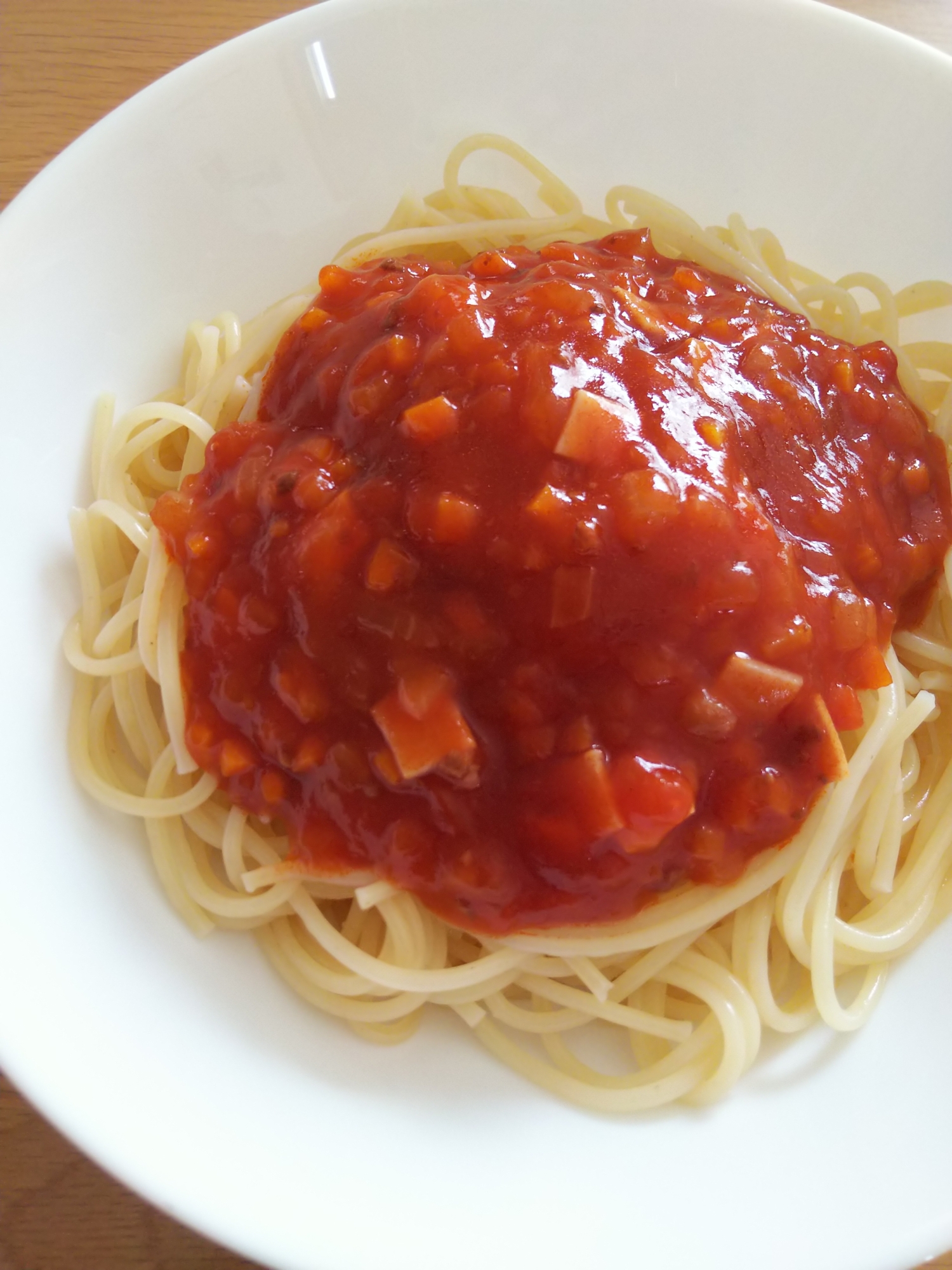 レトルト活用☆ハム入りミートソースパスタ