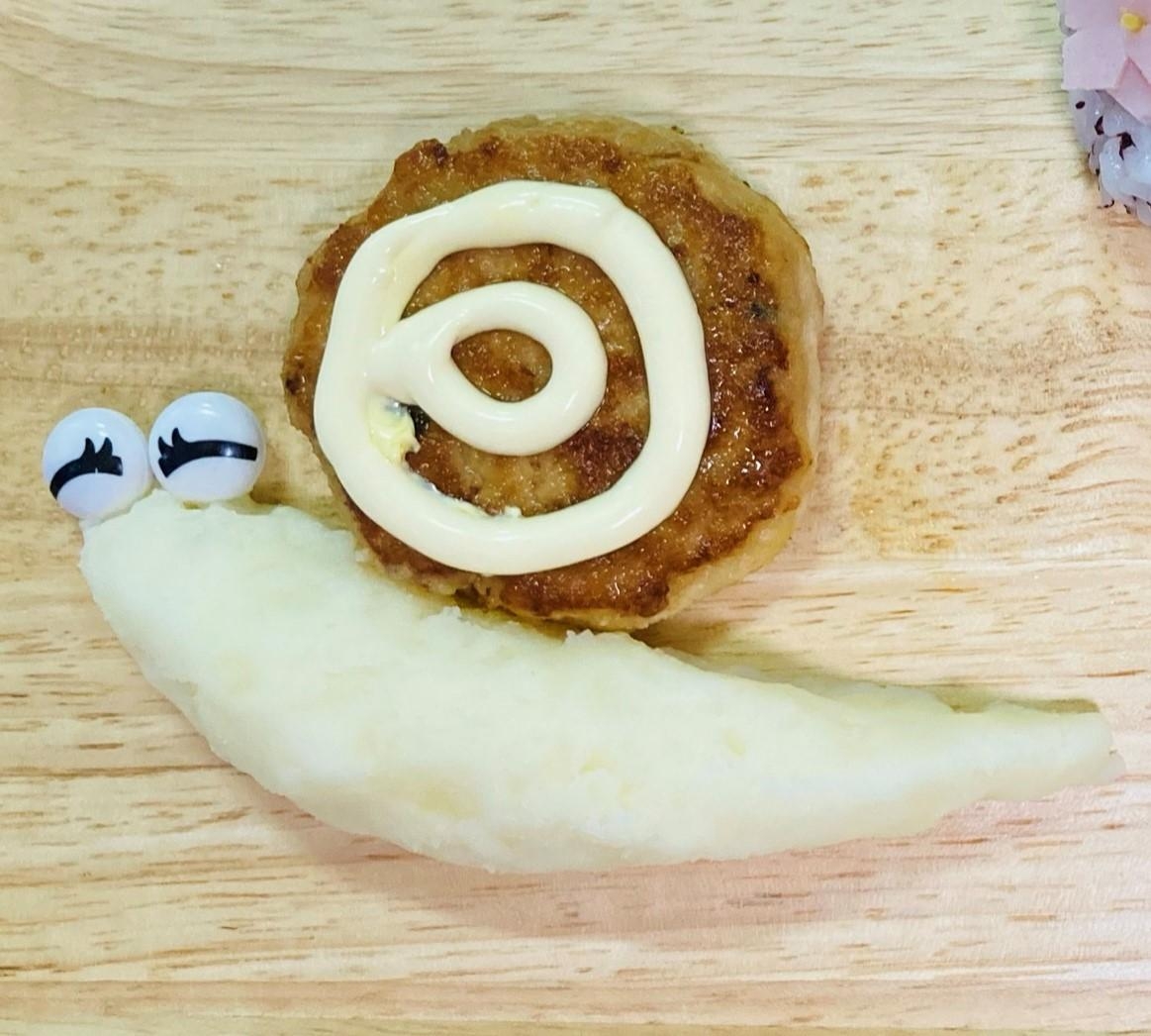 梅雨に★マッシュポテトとハンバーグのカタツムリ