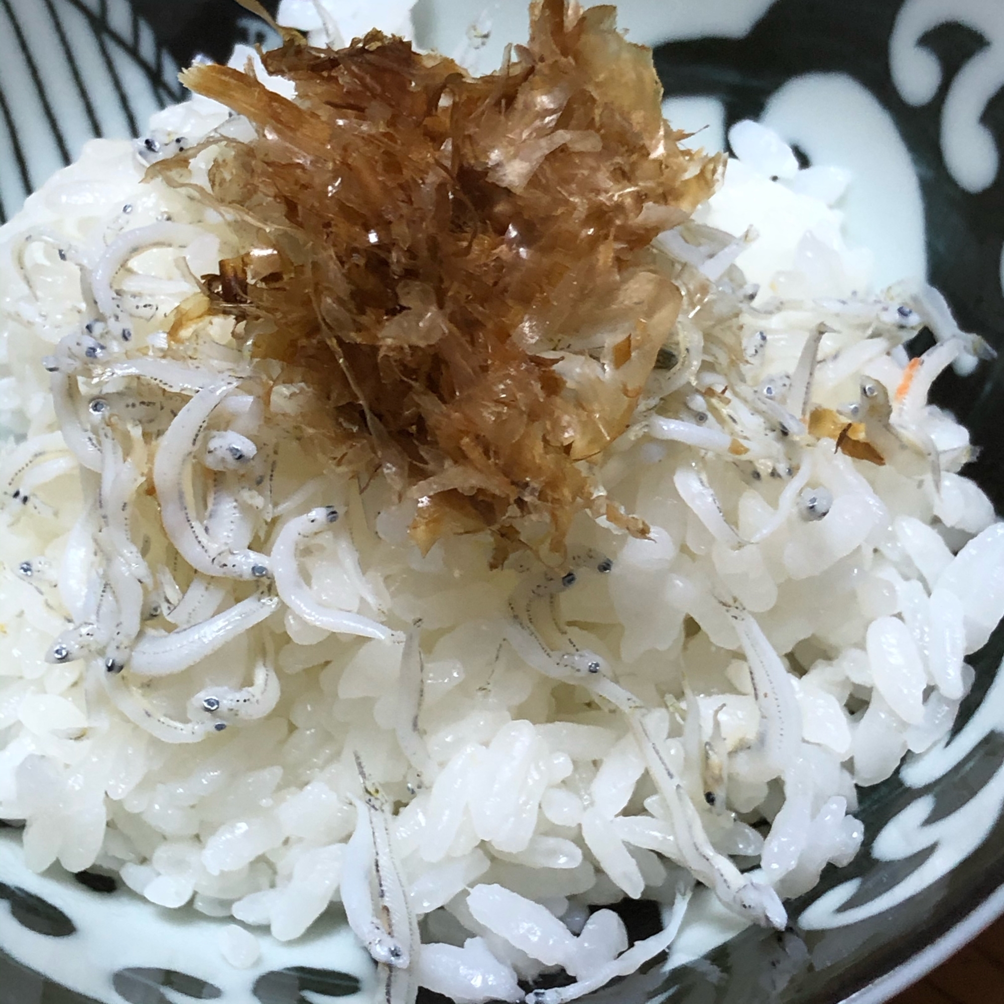 生姜ご飯で作るしらす丼