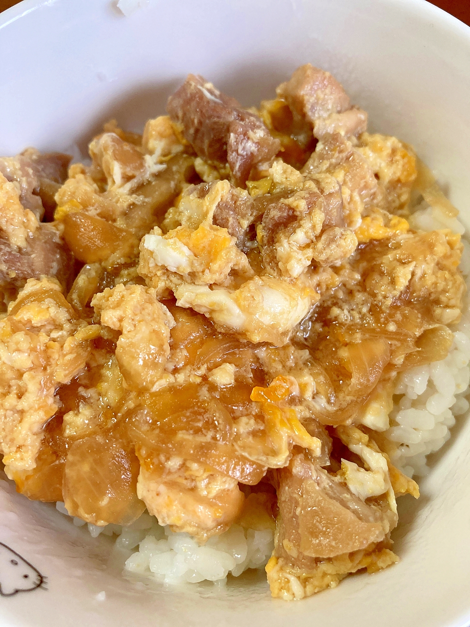 名古屋コーチンで作る鶏もも肉の親子丼
