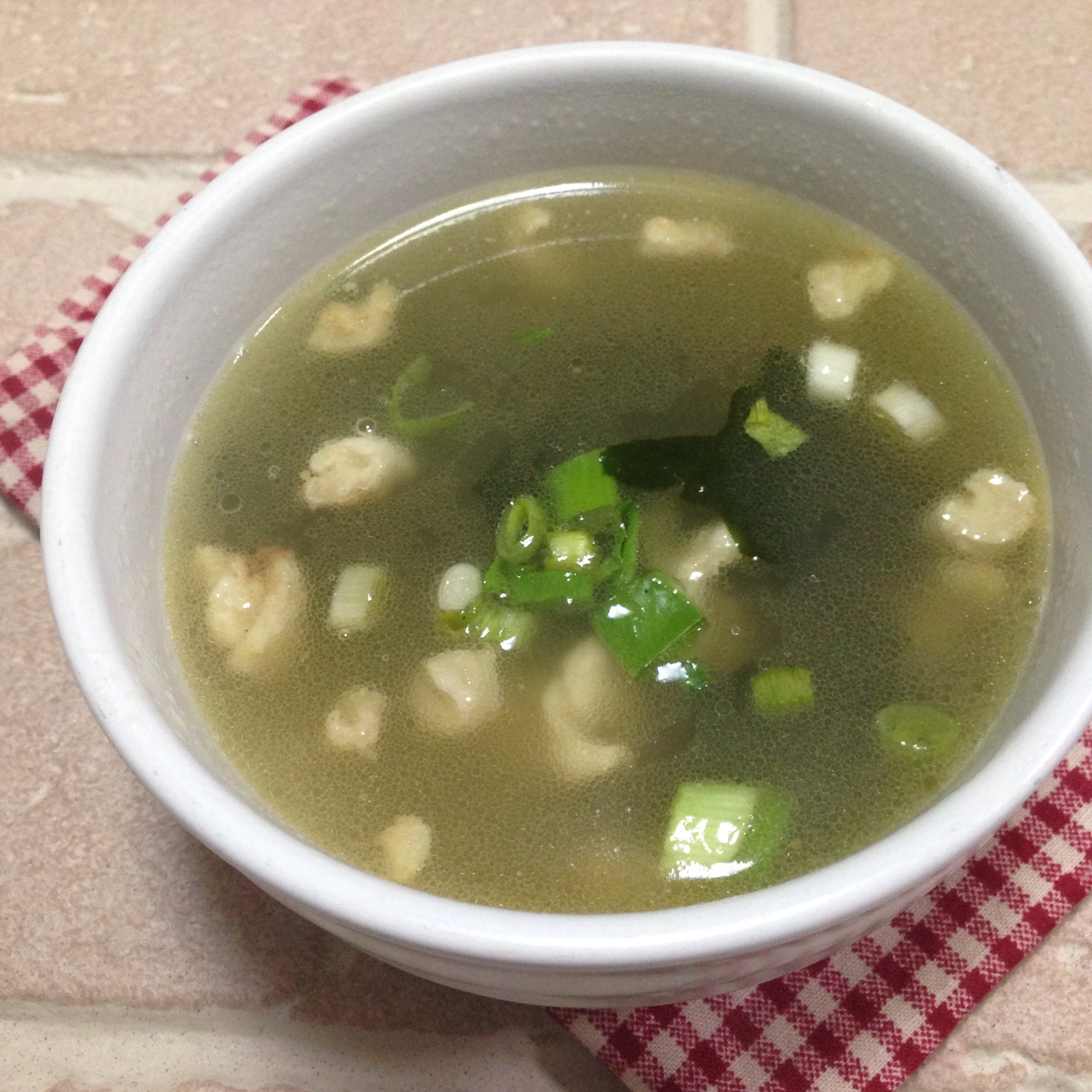 創味シャンタンde鶏皮春雨スープ♪