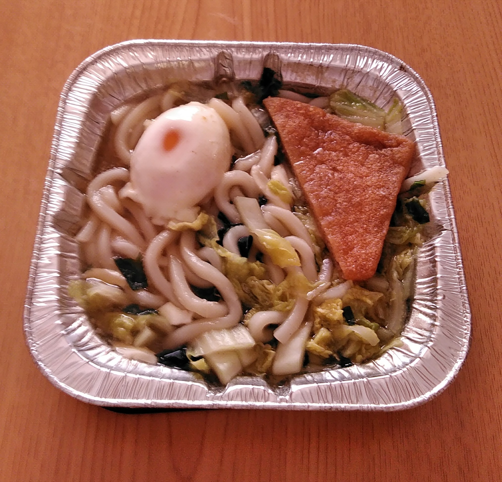 白菜♪ワカメ♪と卵のきつねうどん