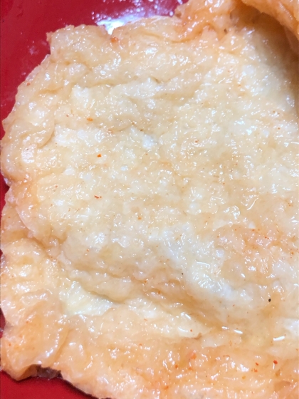 油揚げのチーズ焼きのキムチの素かけ。