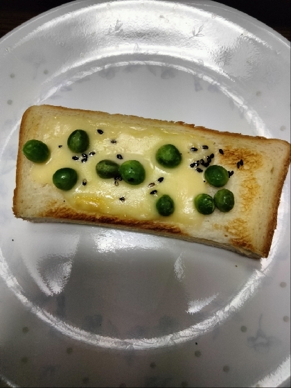 ・枝豆・ごま・チーズトースト・