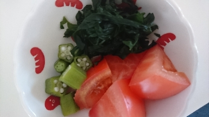 オクラワカメトマトの中華風サラダ
