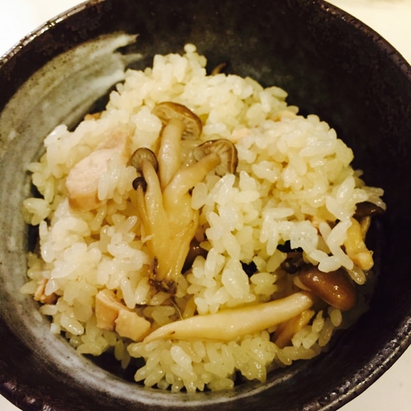 めんつゆで簡単 きのこと鶏の炊き込みご飯 レシピ 作り方 By Momo2kitchen 楽天レシピ めんつゆで簡単 きのこと鶏の炊き込みご飯 レシピ 作り方 By Momo2kitchen 楽天レシピ