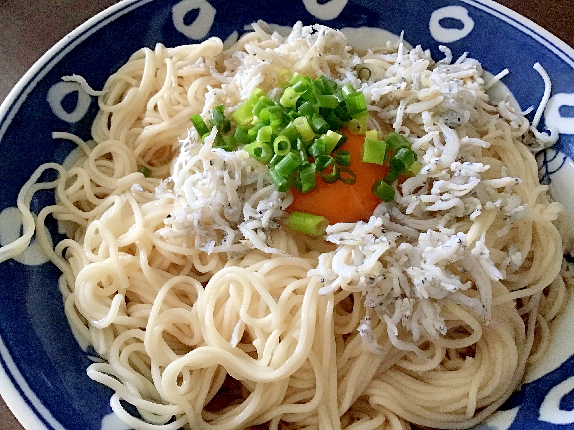 胡麻油が決め手☆釜玉そうめん