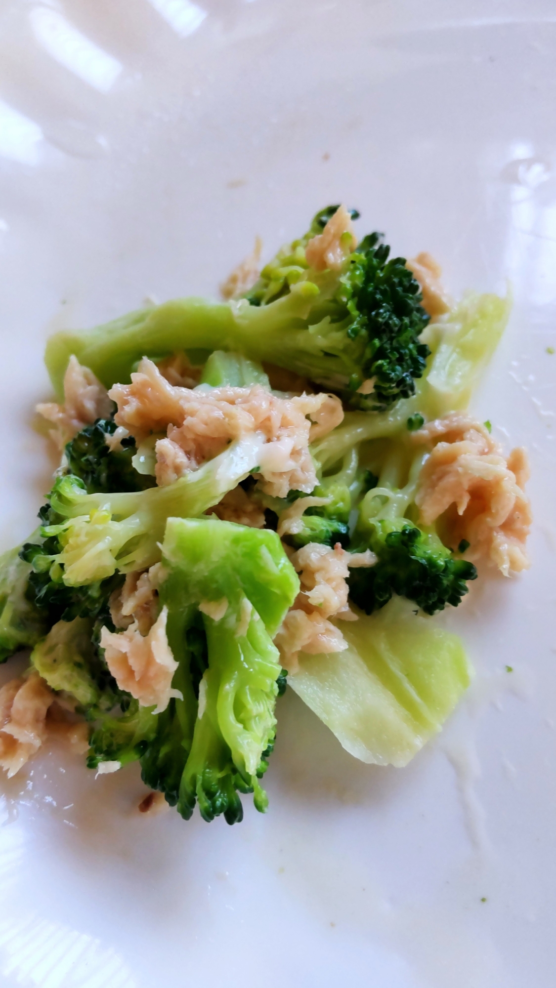 ブロッコリーとツナ