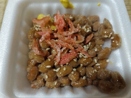 小えびとおかかとごまの納豆
