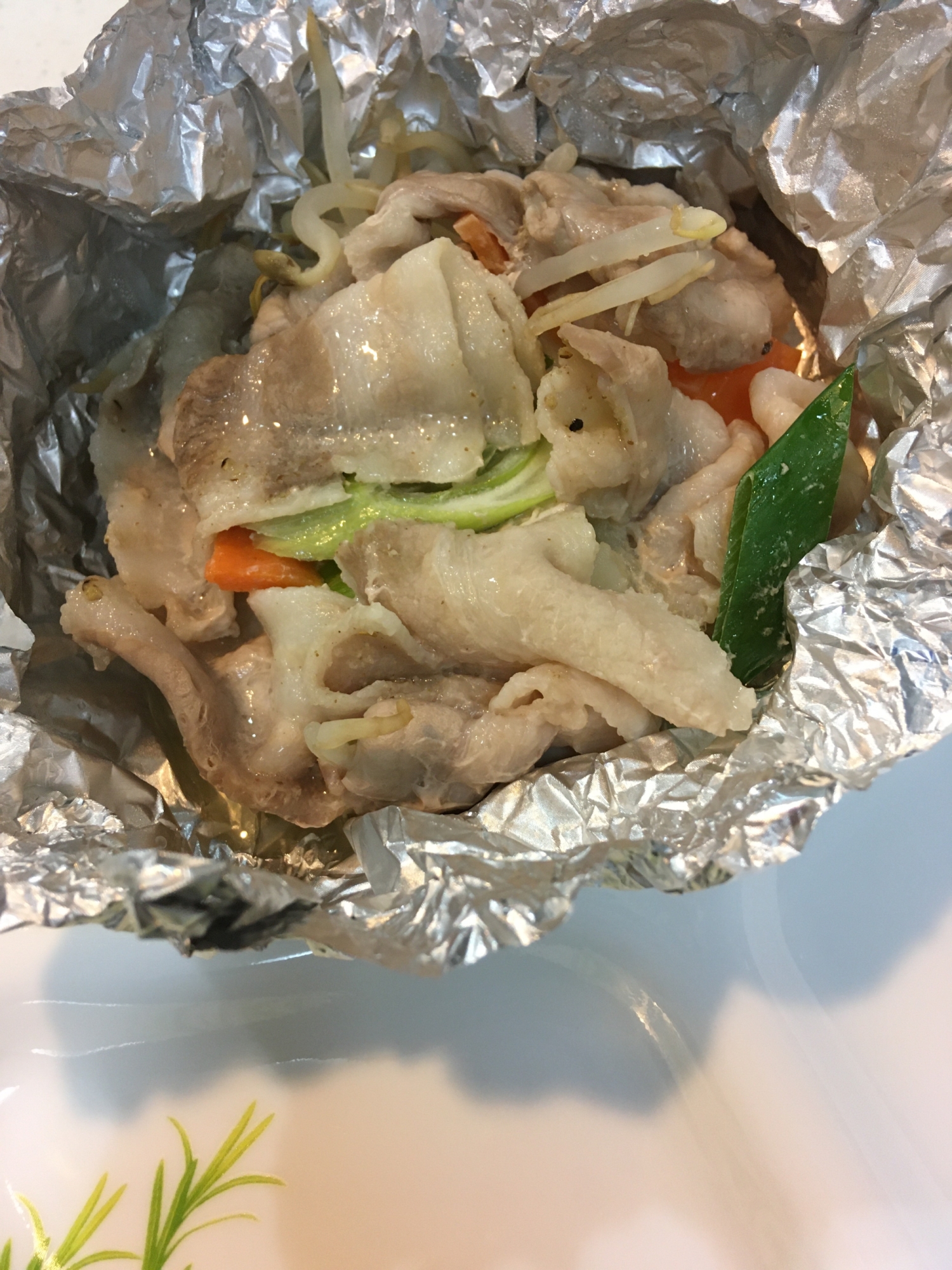 ぶたバラと野菜のホイル焼き