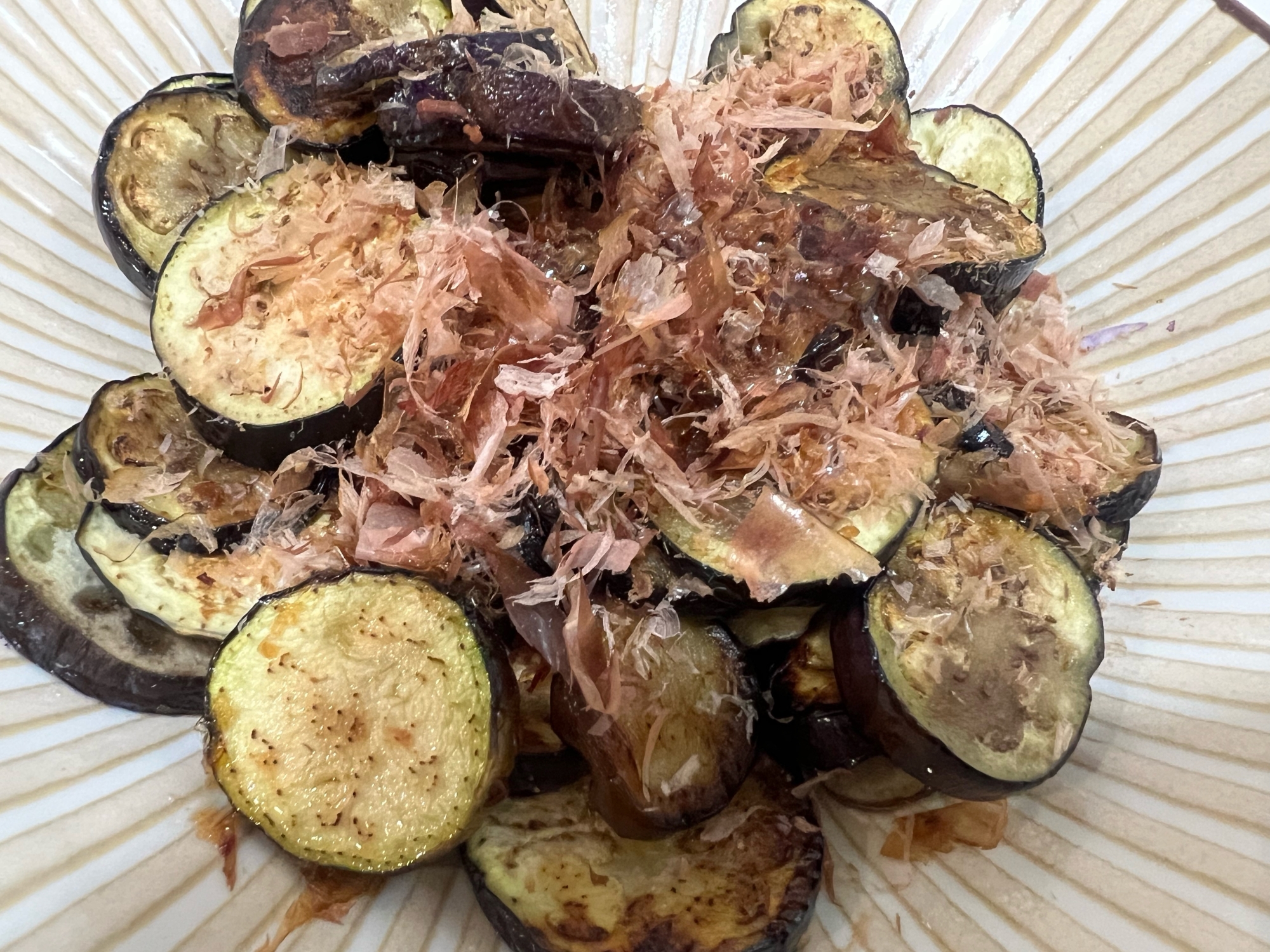 お弁当にも♪焼きナスのかつお節和え