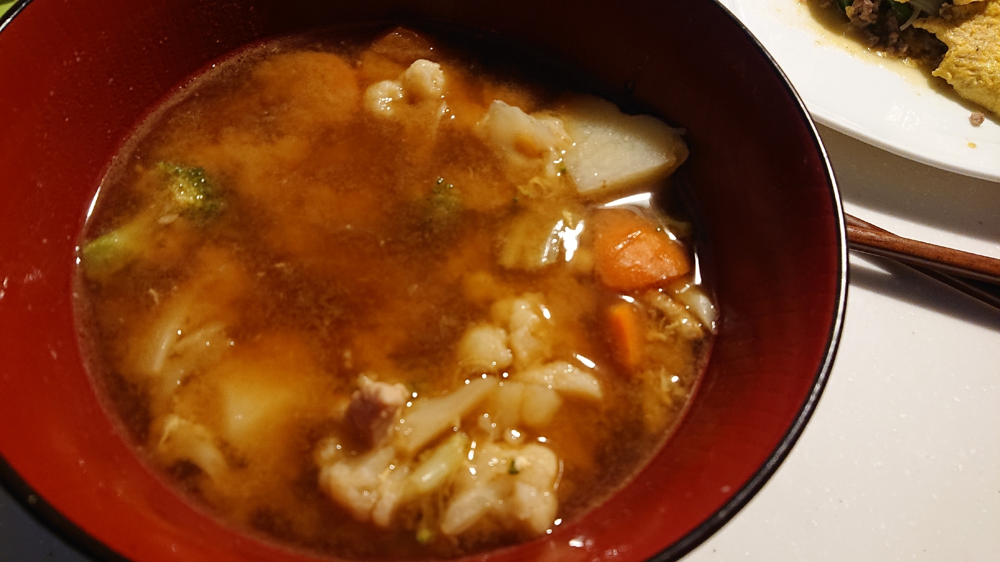 カレー風味の味噌スープ