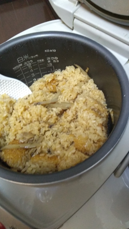 鶏とごぼうの炊き込みご飯