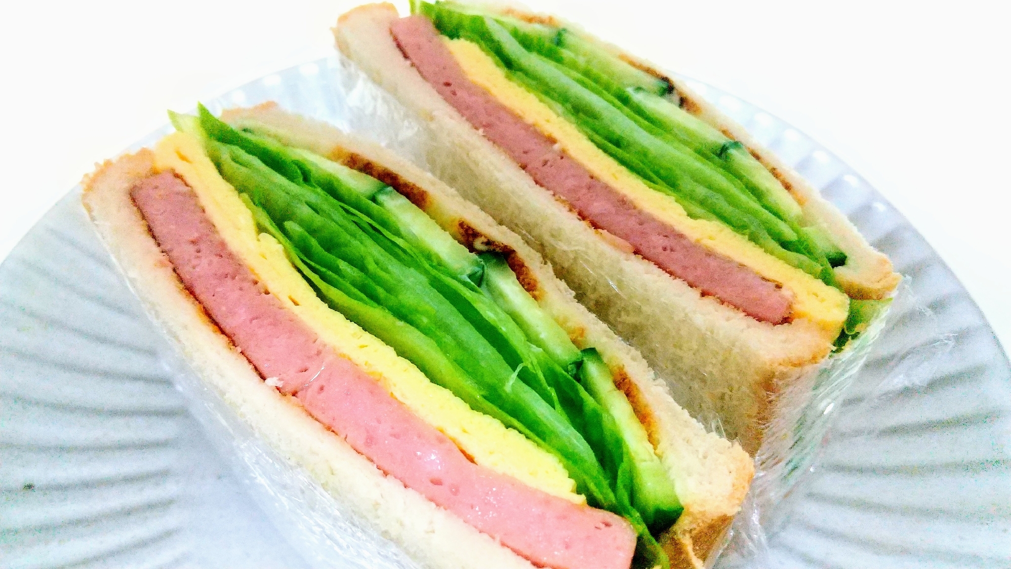 スパムきゅうり卵レタスサンド