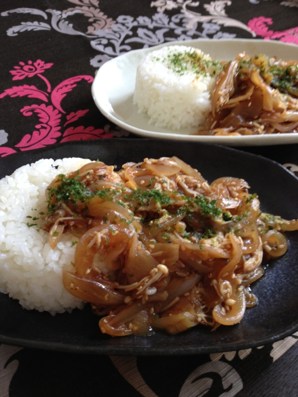 簡単ランチ 玉ねぎ丼