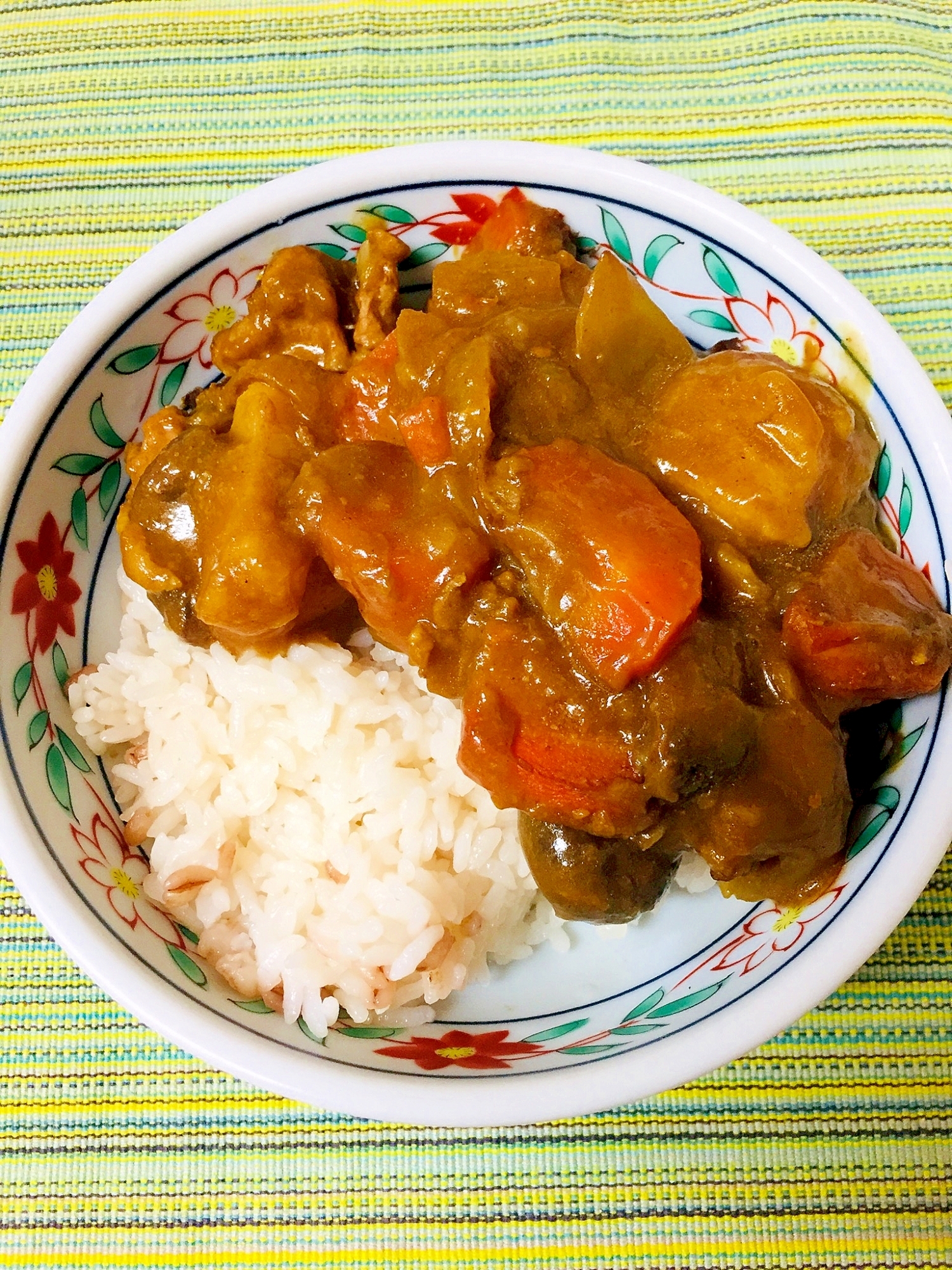 隠し味にチョコ♪まろやかカレーライス