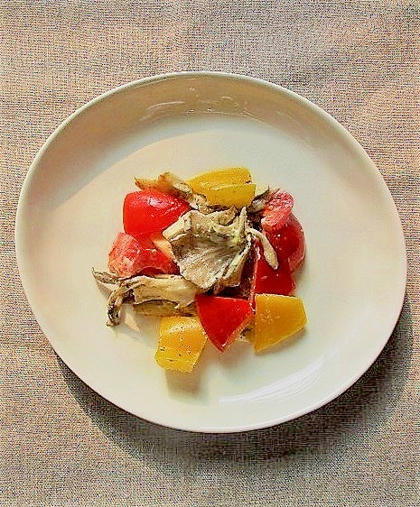 パプリカと舞茸のマヨペッパー炒め