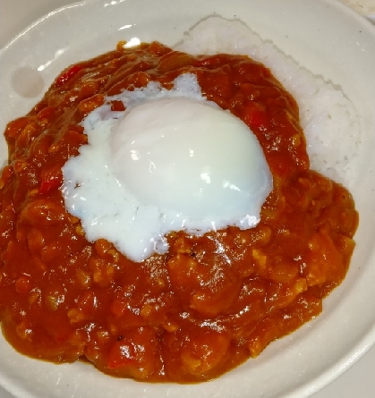 初めてのキーマカレー。温玉でなめらか美味でした☆