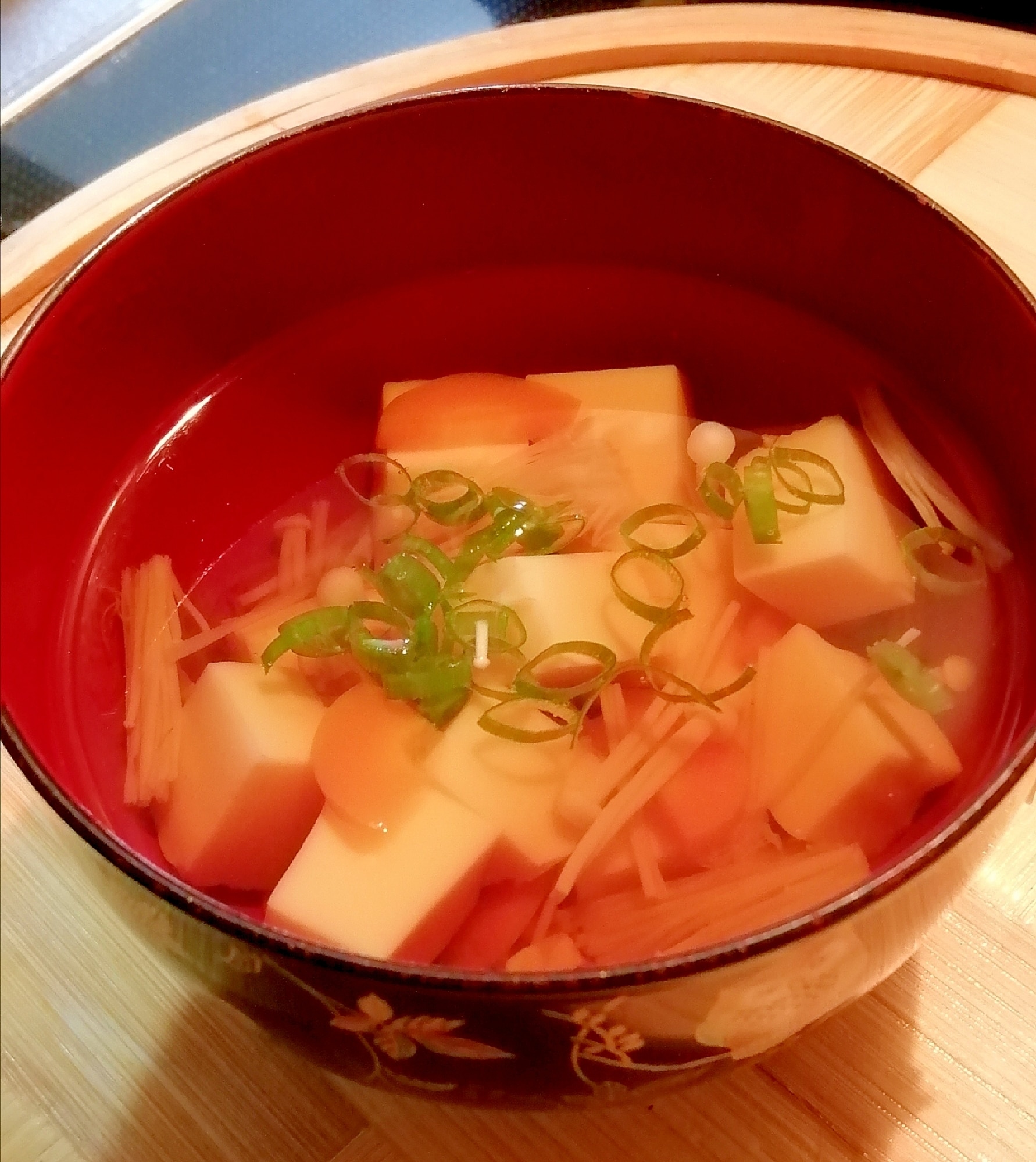 めんつゆで！卵豆腐のすまし汁(人参＆エノキと共に) レシピ・作り方 by kikiれしぴ - 楽天レシピ