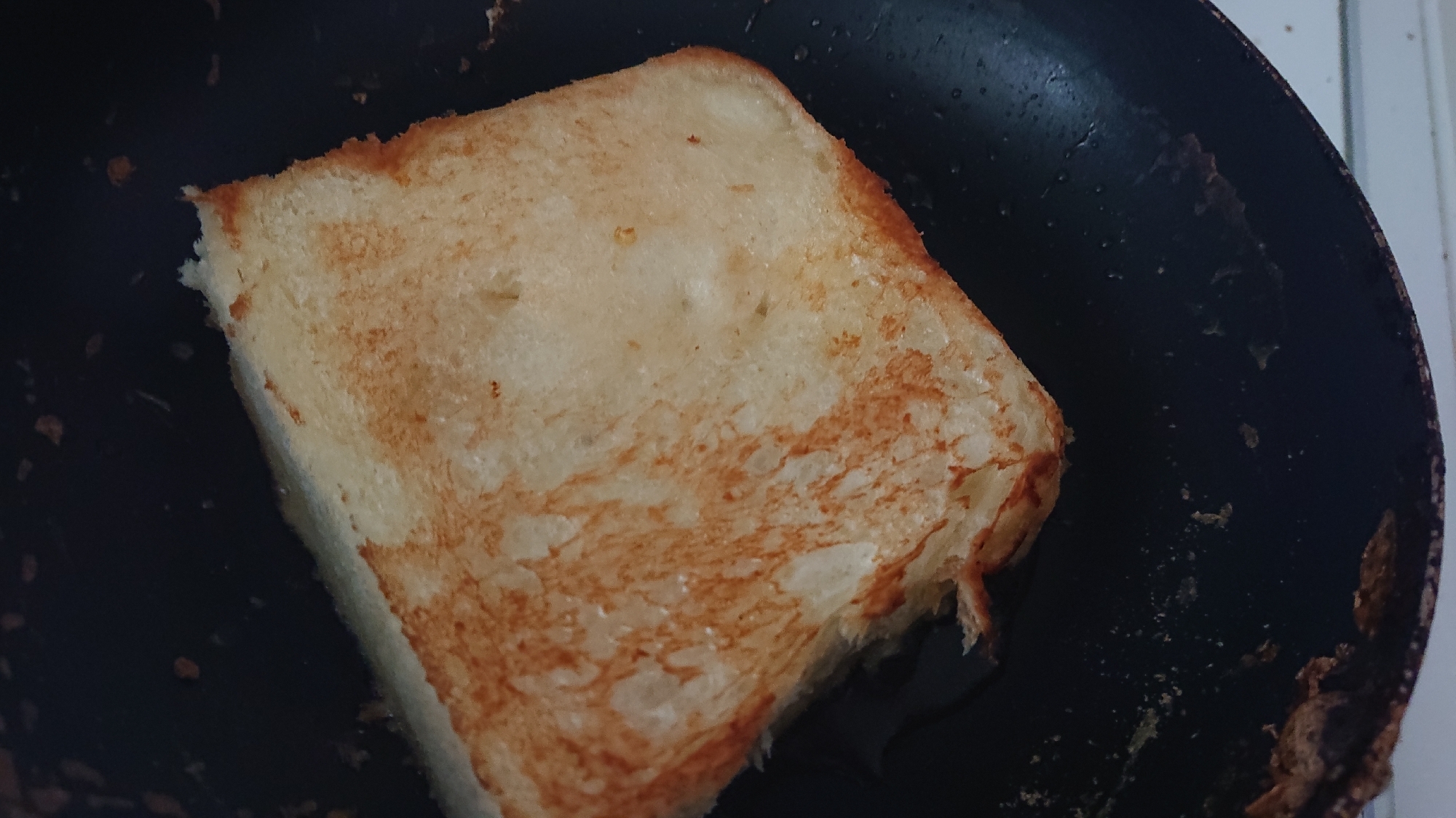 カレー風味の簡単トースト