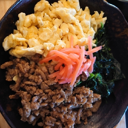 母の日に☆3色そぼろ丼♪