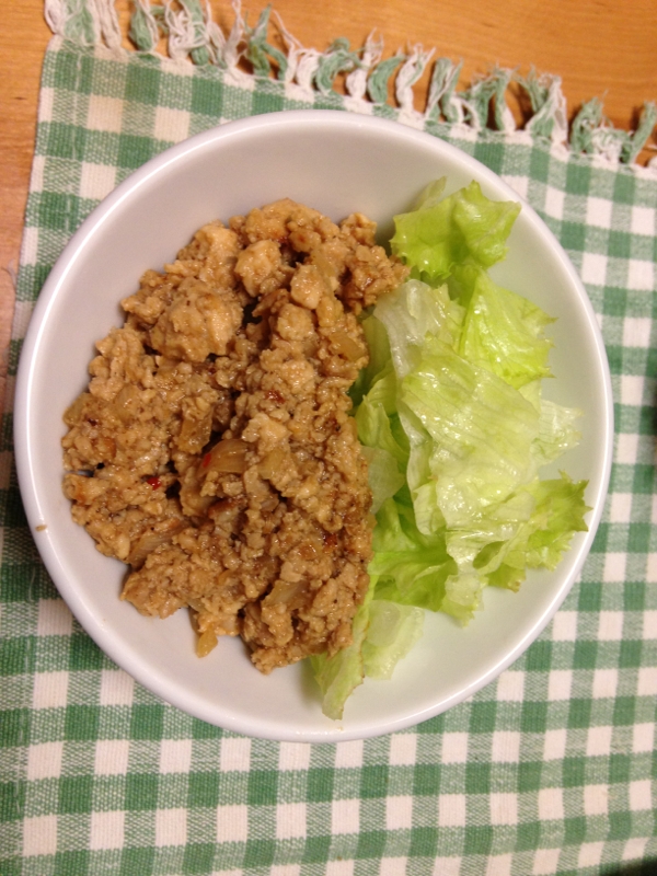 麻婆レタス丼