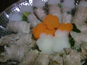 ほうれん草とえのきの豚肉巻きのフライパン蒸し
