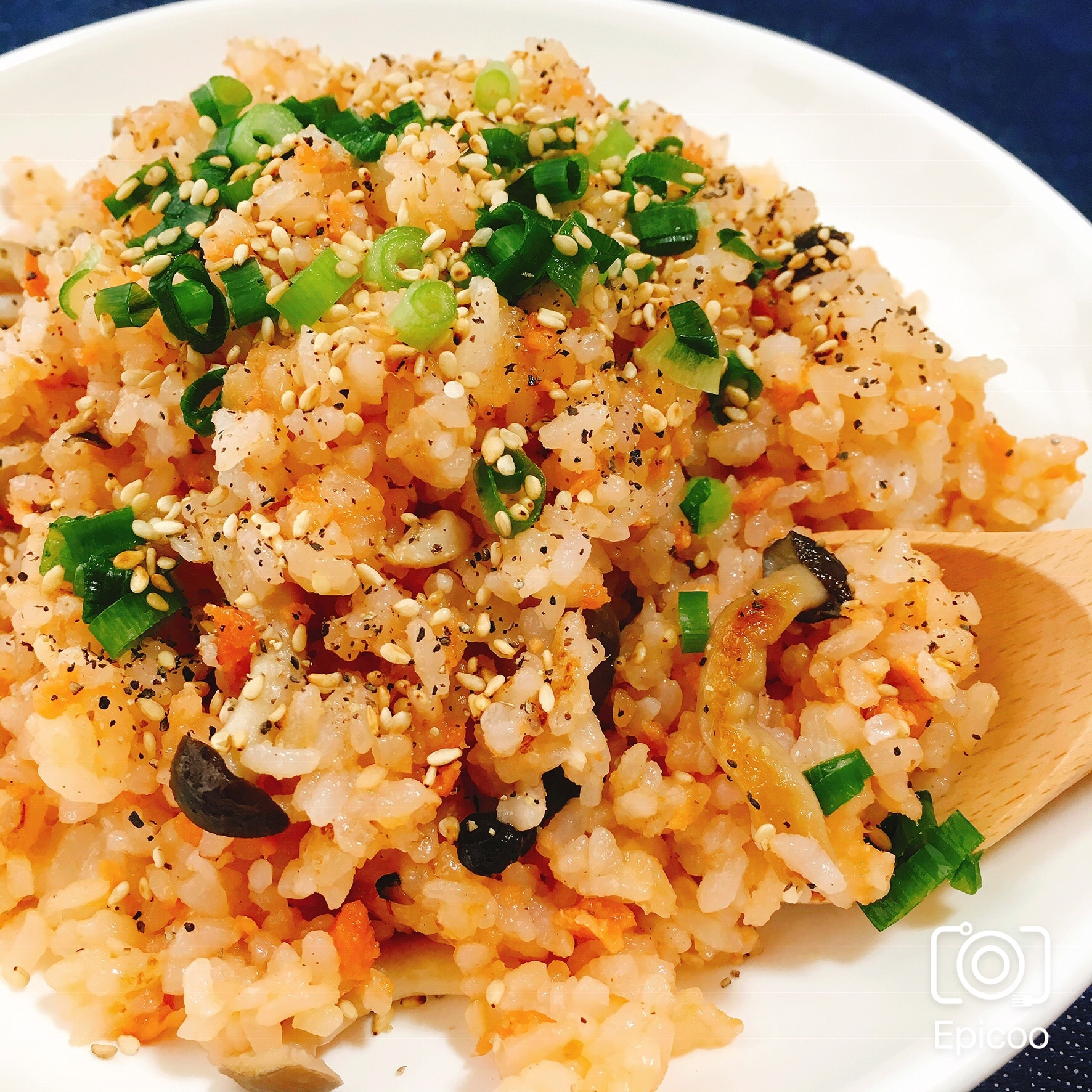 時短炒飯!鮭フレークでガーリックライス