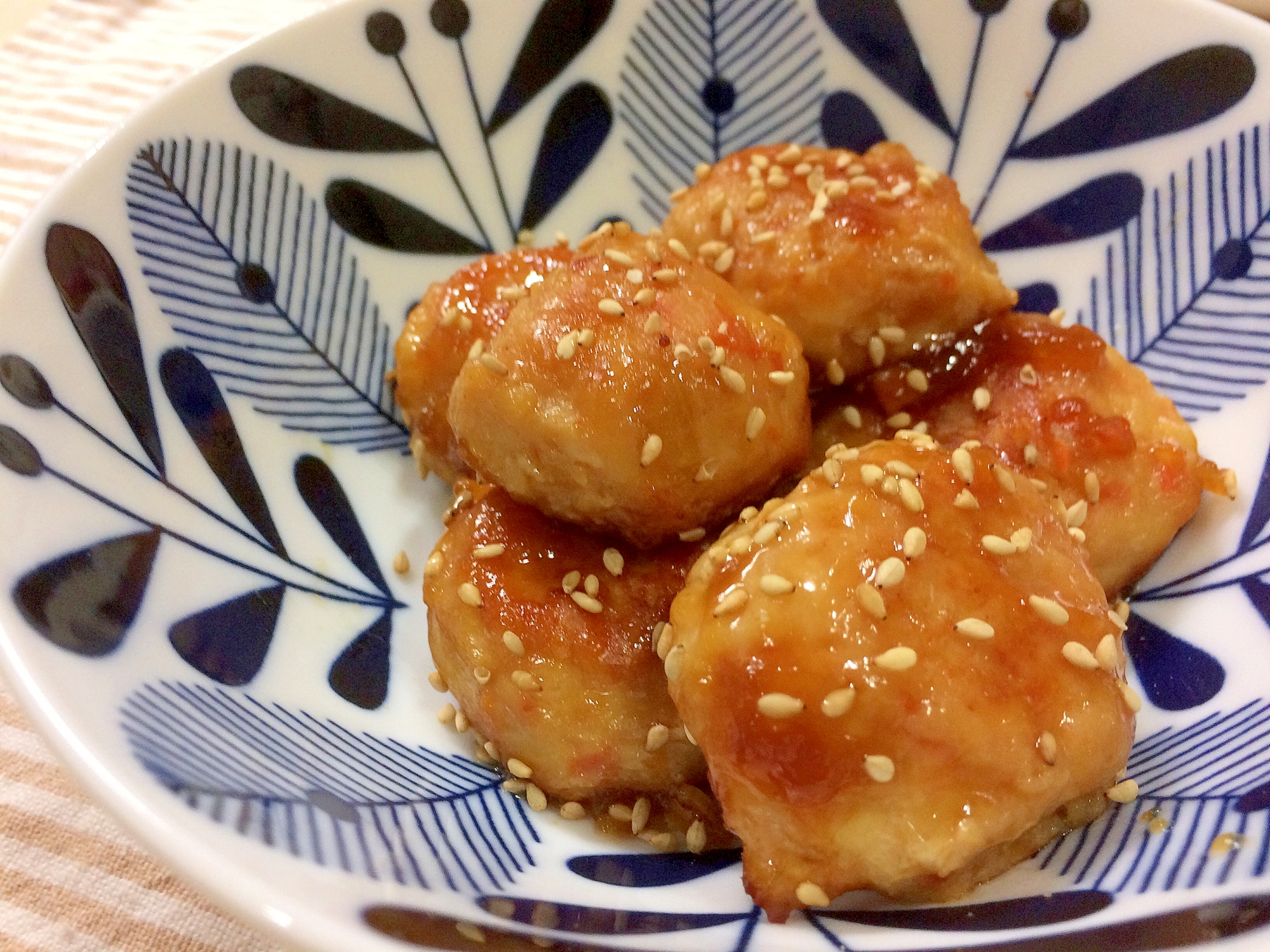 子どもが大好き！甘辛タレのふんわり鶏つくね