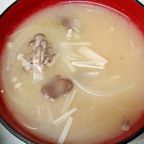 ヒラタケ えのき 玉ねぎの味噌汁 白みそ利用 レシピ 作り方 By ねあっっ 楽天レシピ ヒラタケ えのき 玉ねぎの味噌汁 白みそ利用 レシピ 作り方 By ねあっっ 楽天レシピ