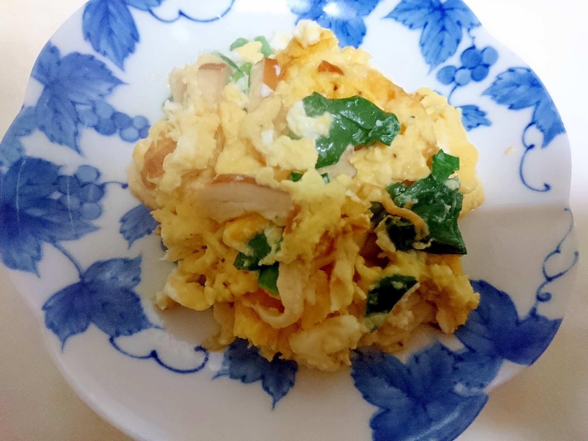 スモークチキンとほうれん草のスクランブルエッグ レシピ 作り方 By Hirohyt102 楽天レシピ
